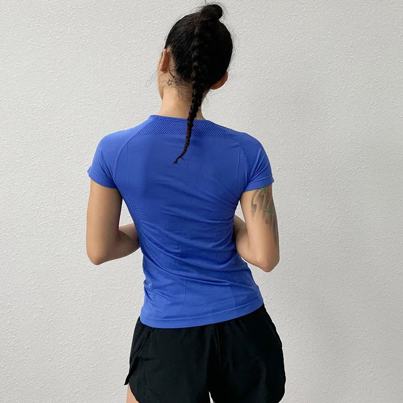 Women Sport Tops Elastic Quick Dry Slim Yoga Shirt Embossed Short Sleeve T-shirt Running Sportwear Girls Gym Workout Fitness Top