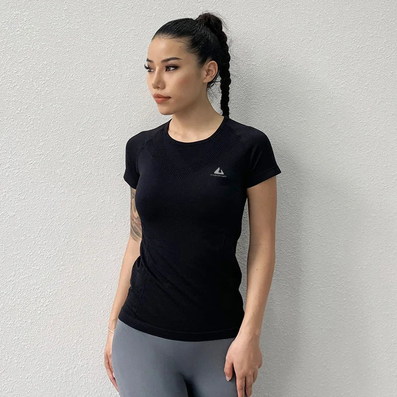 Women Sport Tops Elastic Quick Dry Slim Yoga Shirt Embossed Short Sleeve T-shirt Running Sportwear Girls Gym Workout Fitness Top