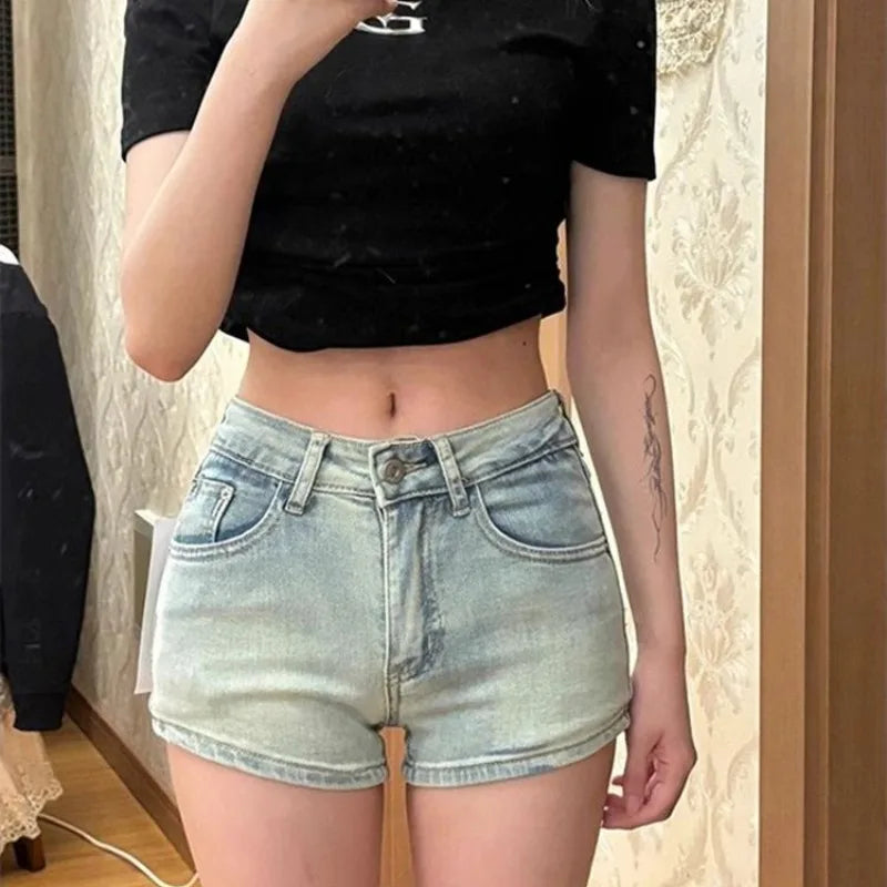 Short Jean Pants Woman Tight Booty Skinny Denim Shorts For Women Blue Low Rise Waist Stretchy To Wear Luxury Design Kpop Flowy