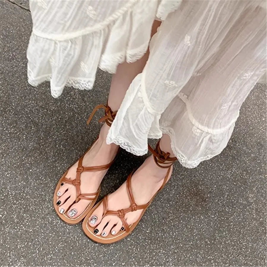 Women's Sandals Summer 2025 Ankle Strap Flip Flops Flat Beach Shoes Ladies Bohemia Casual Lace-up Gladiator Sandalias Mujer