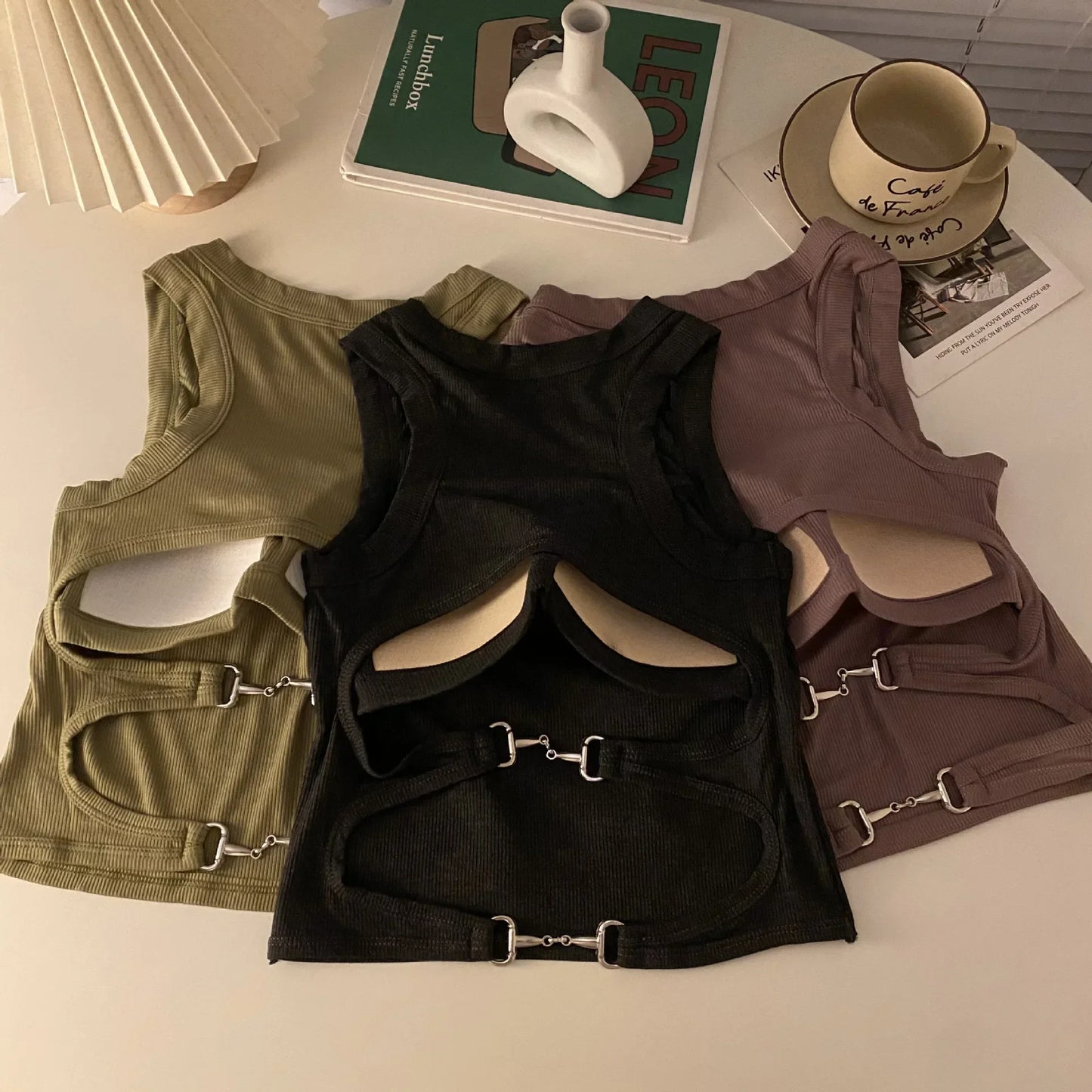 Women Sports Tank Sexy Backless Tops with Bra Pad Casual Crop Tops Backless Knitt Running Camisole for Women Y2K Streetwear Tops