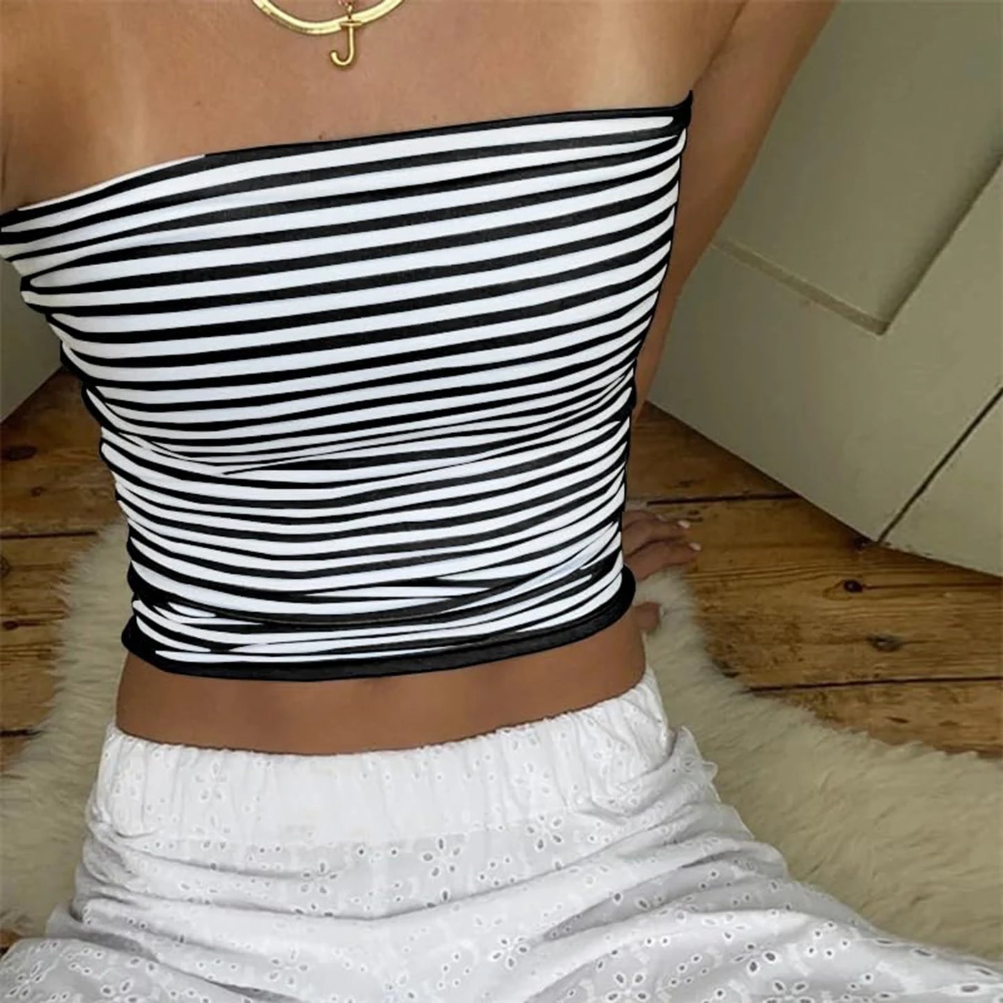 Women Backless Camisole Tight Fitted Sleeveless Off Shoulder Crop Tops Tube Top Strapless Vest Fashion Skinny Short Tops Shirt