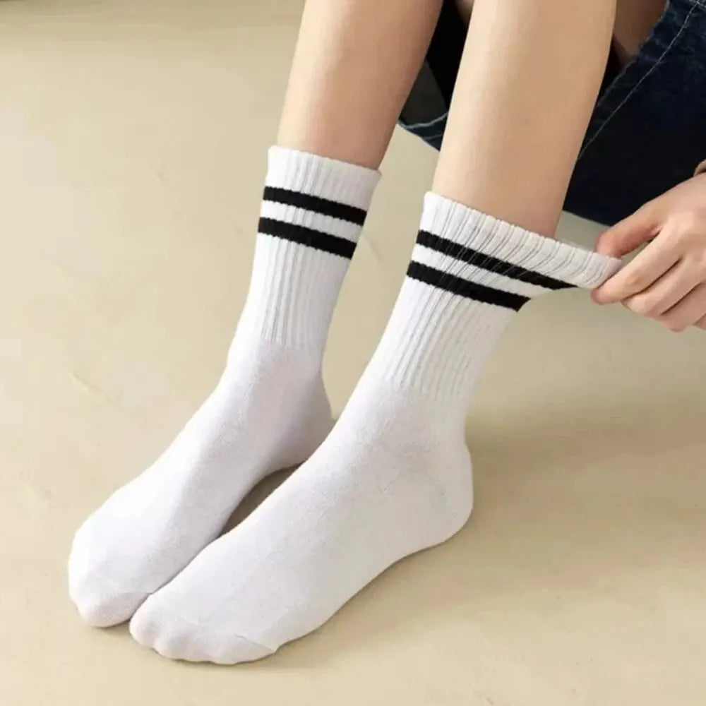 6 Pairs Women's Mid-Tube Socks Solid Colour Autumn Winter Breathable Comfortable Sport Sweat Absorbent Man And Women's Socks