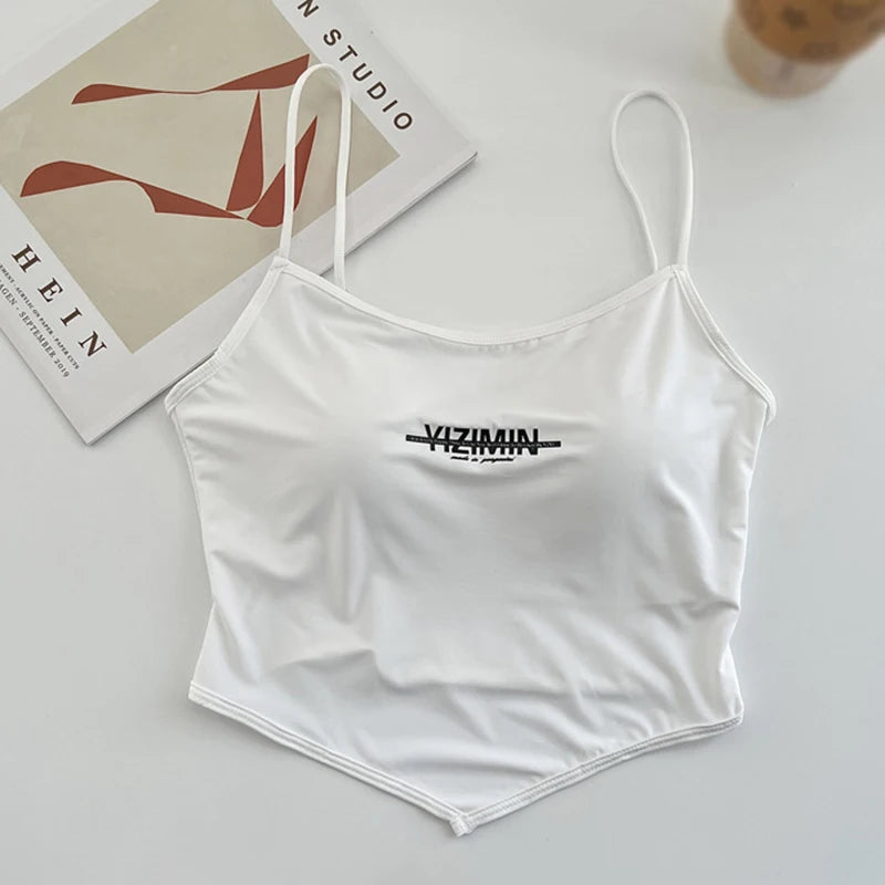 Camisola de seda gelada de verão para mulheres com sutiã embutido, estampa de letras, peito fino, sexy, casual, versátil, crop top