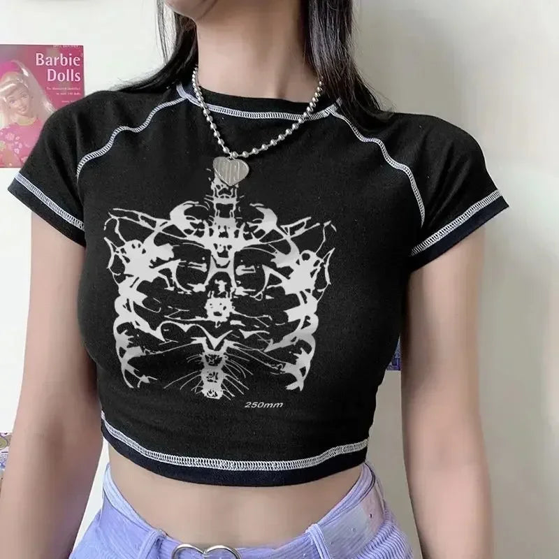 2024 New Skull Women's T-shirt Black Sweet Slim Fit Vintage Print Pattern Top Bottoming Shirt