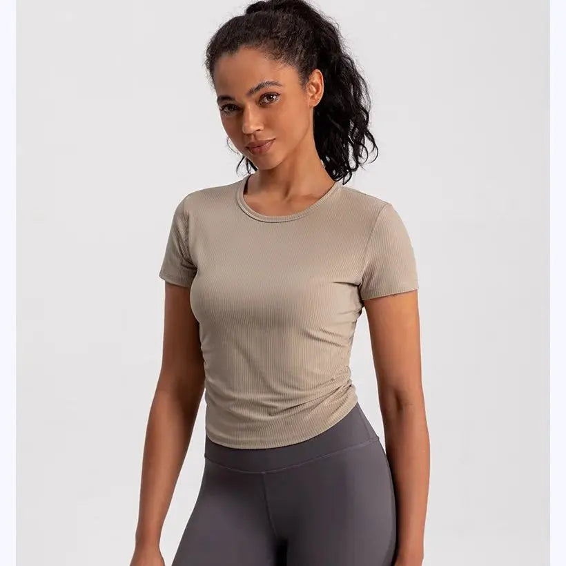 Women Seamless Yoga T-Shirt Ribbed Sports Shirt Breathable Gym Tops Sport Blouse Shirt Short Sleeve Running T-Shirt Yoga Shirts