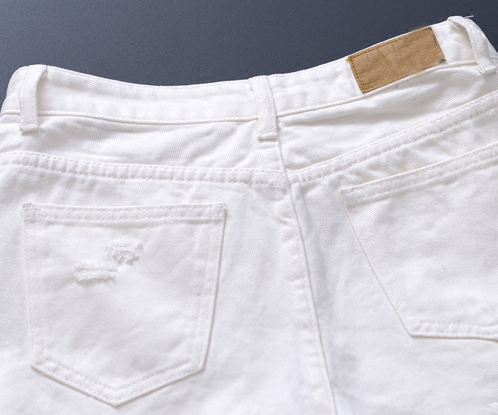 European Style Korean Style Mid Waist White Frayed Hemming Denim Shorts